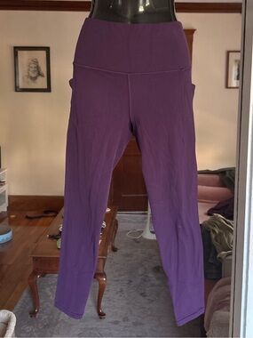 Athleta Deep Purple High-Rise Pocket Leggings salutation 7/8 tight in powervita